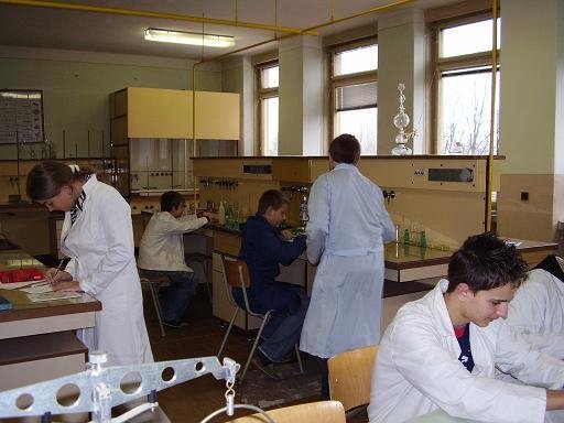 chemicklaboratrium.jpg